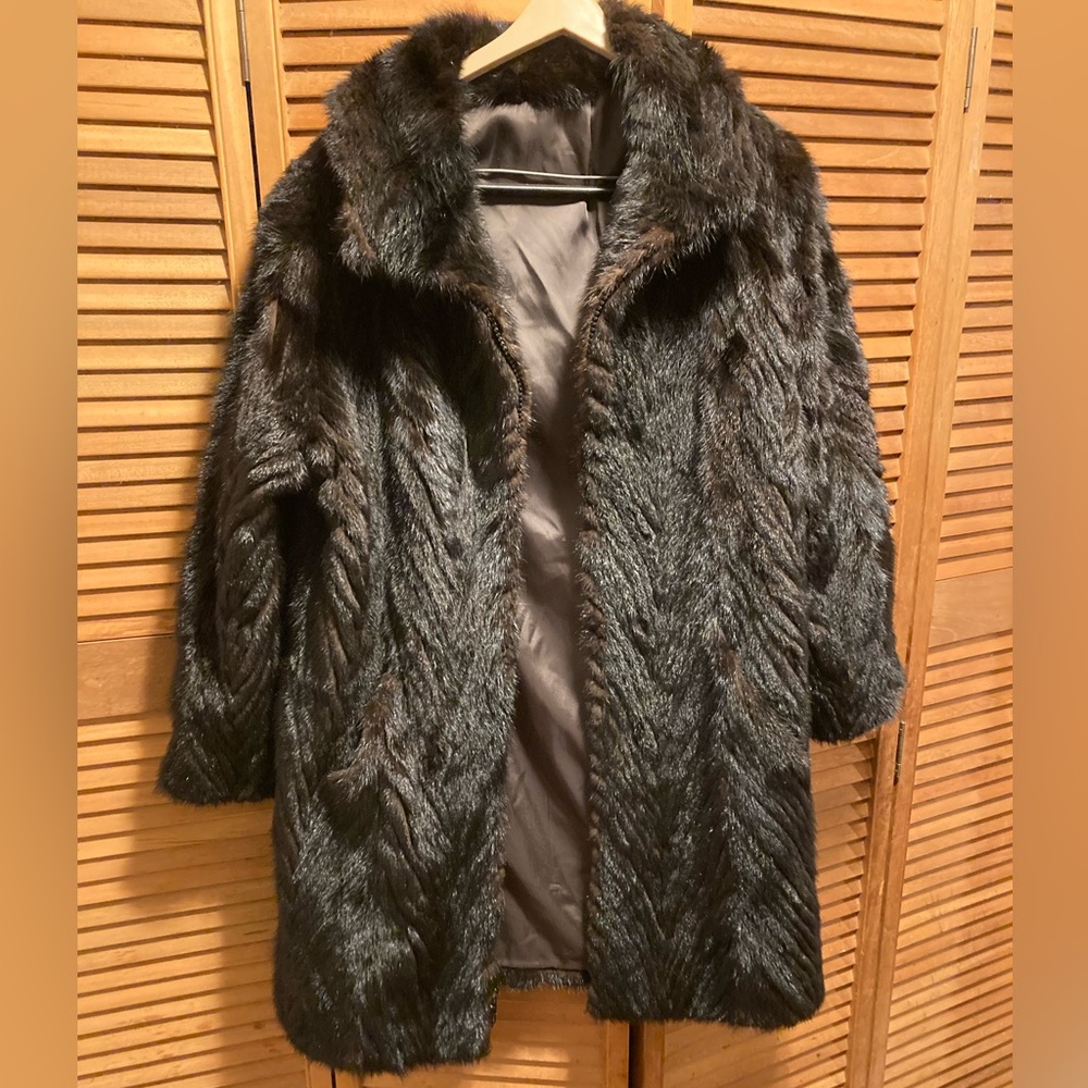 Vintage Scandinavian Fur Co. Genuine Mink Fur Coat with Zippered Front - Picture 3 of 16